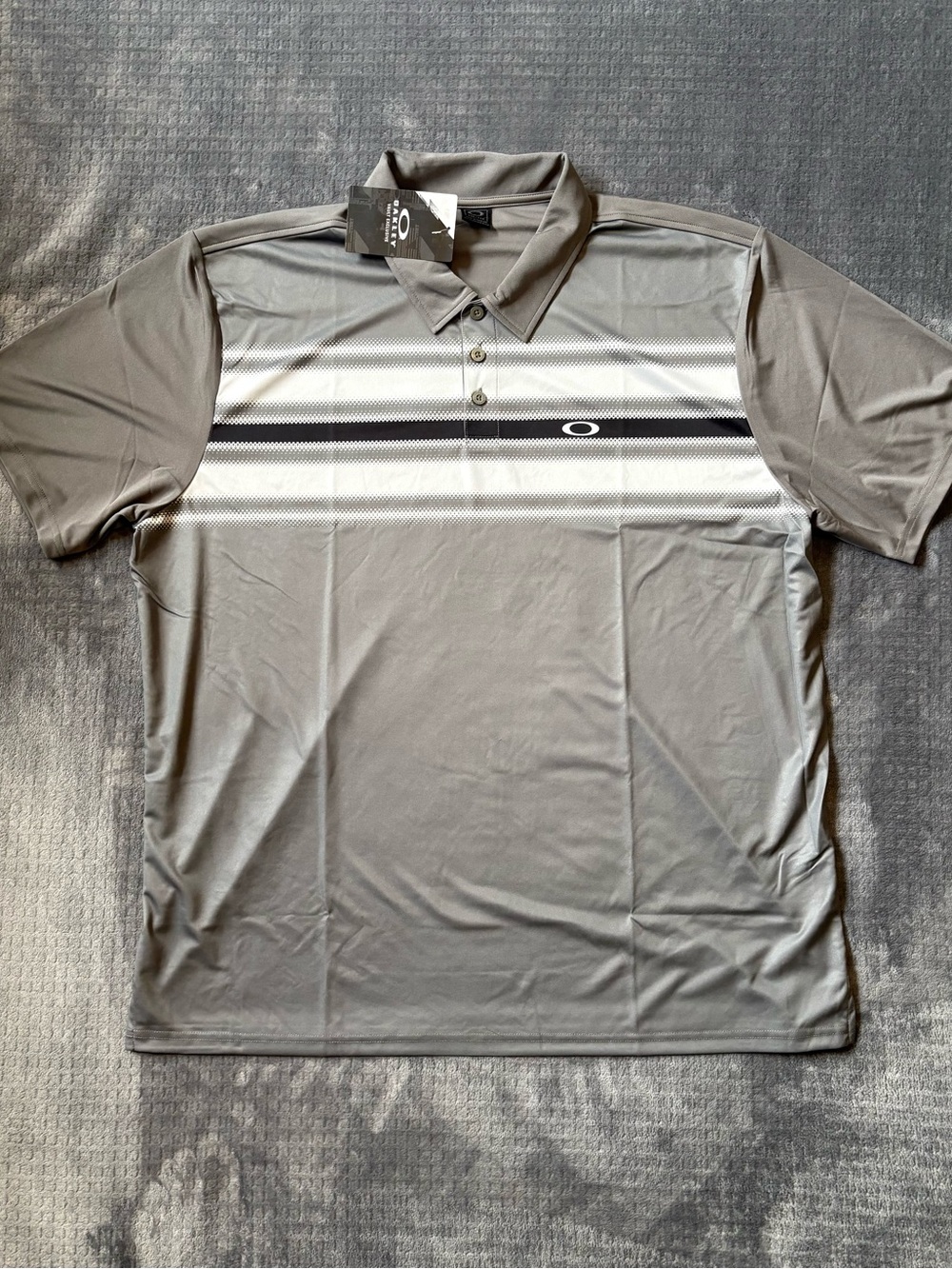 Oakley Men’s Gray Striped Performance Polo